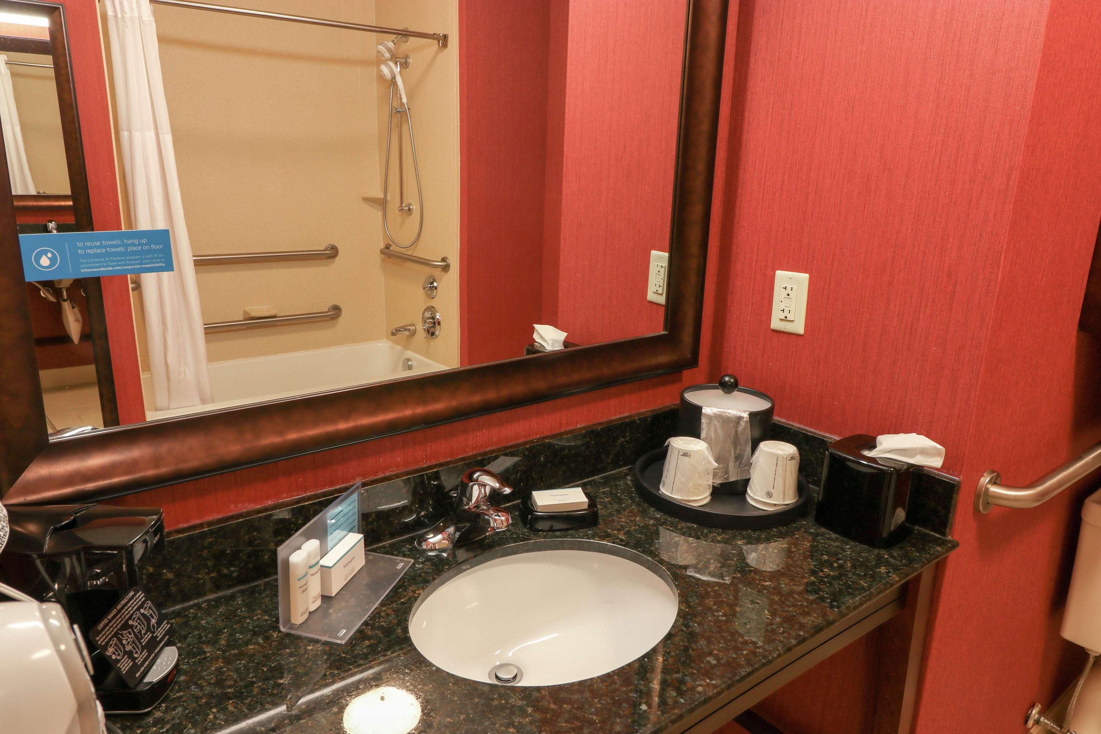 Hampton Inn Lincolnton Экстерьер фото